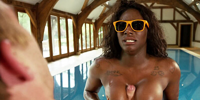 Danny D gets his big cock worshiped by Ebony Jai James at the pool