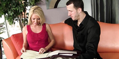 Mother scene with glorious Ashley Winters from Zizi Vids