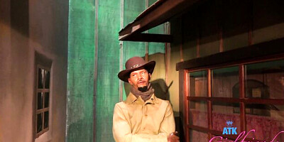 Ebony video with looking-good Willow Ryder from ATK Girlfriends