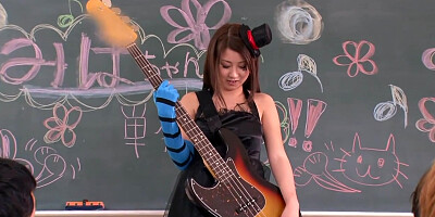 Sexy Japanese Hitomi fucks to until she gets a bukake attack