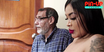 Watch magnetic wench's clip