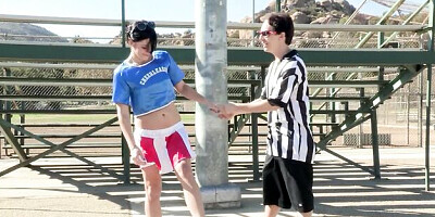 Hardcore clip with ingenious siren from Zizi Vids