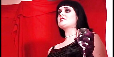 Femme fatale tootsie - whipping dirt - Erotic Female Domination