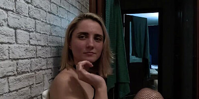 With conversations Undressed girlfriend through the app on the phone and then fucked her