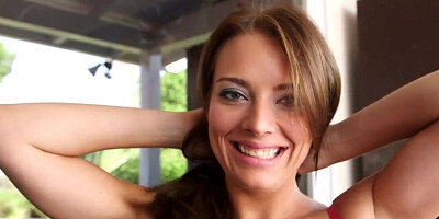 Big boobs babe is going to practice her oral skills