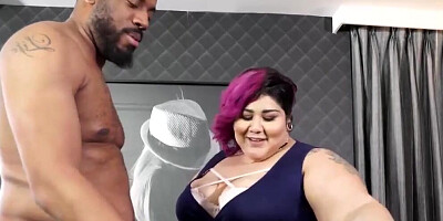 Delivery Out of the Blue (Crystal Breeze, Crystal Blue)