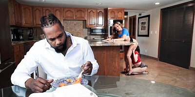 Sweet Richelle Ryan and Aubree Valentine at long legs trailer