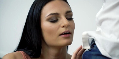 Handsome guy makes love to girlfriend and cums on wonderful feet