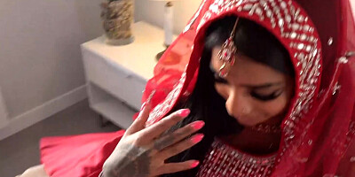 Innocent Desi babe gets rocked by the Indian husband