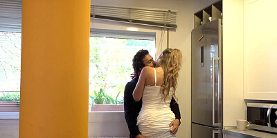 Thick MILF is cleaning the house before getting fucked