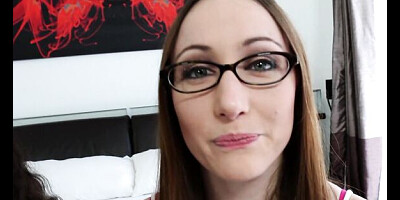 Dona's brunette scene