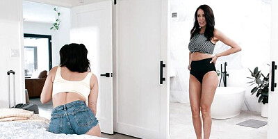 Witching Reagan Foxx and Kimmy Kimm at pussy eating xxx