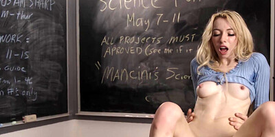 Kenzie Reeves blows her horny boyfriend and sits on his dick