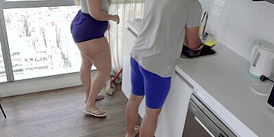 Horny Big Ass Stepsister Sucking My Dick After Cleaning The Kitchen
