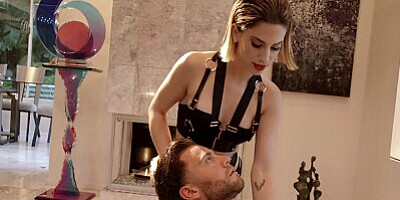 WickedPictures - Kristen Scott Keeps Cumming