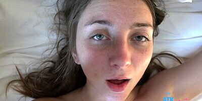 Banging amateur model Macy Meadows, oral fun hardcore then cum on her hands/feet