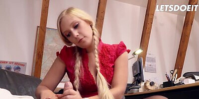 Hot Secretary Lena Nitro Seduces Boss In Steamy Office Fuck - LETSDOEIT