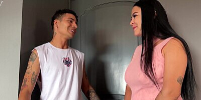 Busty masseuse relieves my knee pain by massaging my cock - Daniela Gomez & Thiago Lopez