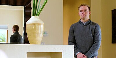 MOMMY'S BOY - Perv Residential Security Guard Is Caught Watching MILF Lauren Phillips Masturbating