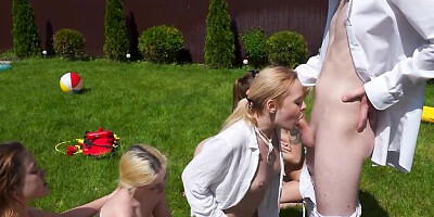 Stunning Nicole Murkovski and Rebecca Nikson at missionary movie