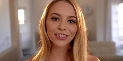 Angelic blonde beauty sticks dildo into her pussy