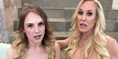 Legendary MILF Brandi Love gets licked by Natalie Knight