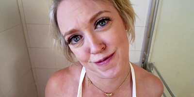 Big Assed Busty Slut Dee Williams Sucks Stepson's Cock While He's Doing His Chores