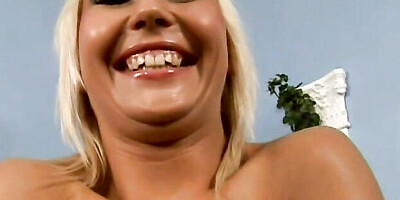 Teach Me Fisting featuring Leanna Sweet and Tissy Teyra's curvy action