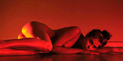 Solo hottie going crazy in the freakiest positions today