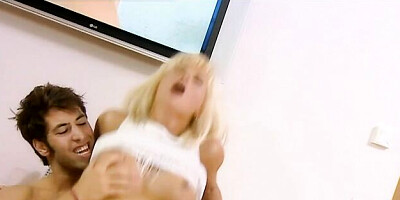 Fiery Jini J at pussy-licking trailer