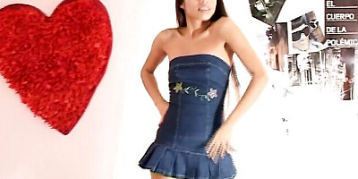 Flirtatious lady-love's teasing sex