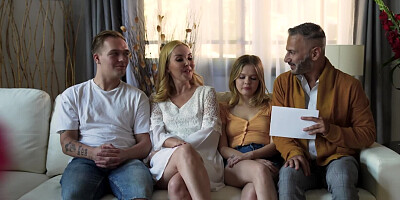 Girls with tight bodies enjoy a double facial eventually