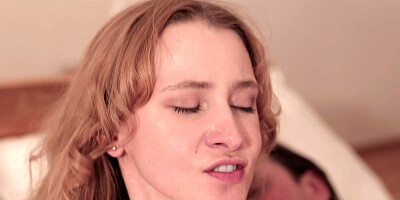 Ivi Rein's step dad walks in on her using sex toy - S26:E4