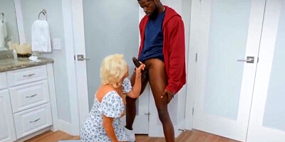 Slutty Granny Seduces Granddaughter'S Black Bf To Fuck Her Anally