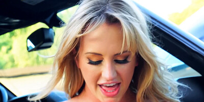 Blonde girl and her boyfriend are having wild sex in the car