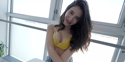 Adorable teen Jane Wilde starts solo before the POV sex