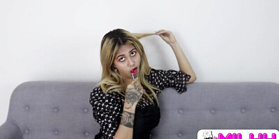 Milky Peru featuring minx's pussy licking sex