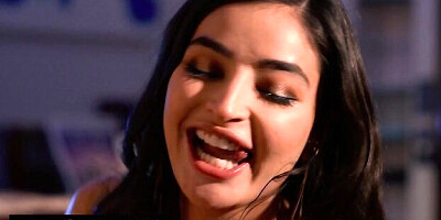 Sensuous Cherry Kiss and Emily Willis - mff trailer - Dorcel Club