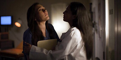 Indescribable Sinn and Vicki's fast pussy rubbing porn