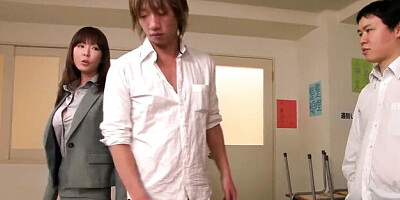 Bidie-in's gangbang scene by Nippon Gangbang