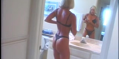 Insatiable mature Ann wanks and nails!
