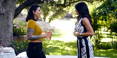 Ivy Lebelle and Silvia Saige enjoy public fucking like no other