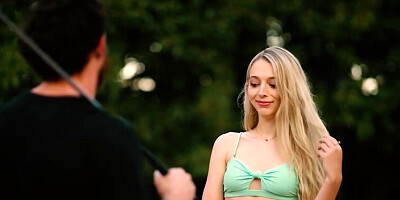 Skinny blonde has unforgettable sex with new neighbor