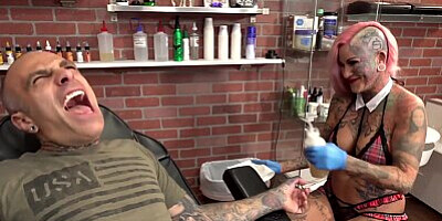 Big titty Evilyn Ink tattoos Sascha then gets fucked