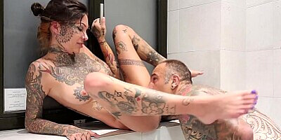 Amateur tattoo model Lucy ZZZ fucked in the bathtub
