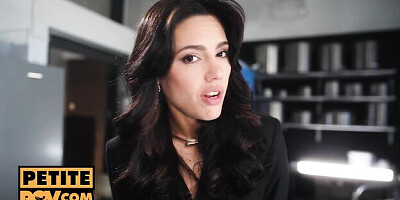 Well-formed Apolonia and Haley's cowgirl clip