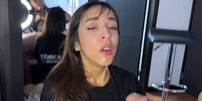 Quits her job and gives her first blowjob to be a porn actress LEATHOMPSON