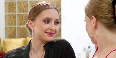 Believable but absurdly hot sex session with two lezzies