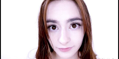 Angelic Cute's licking pussy dirt