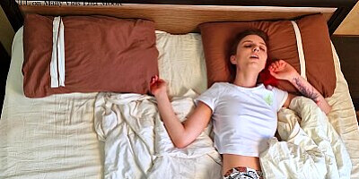 Good wife let her husband go to work with empty balls